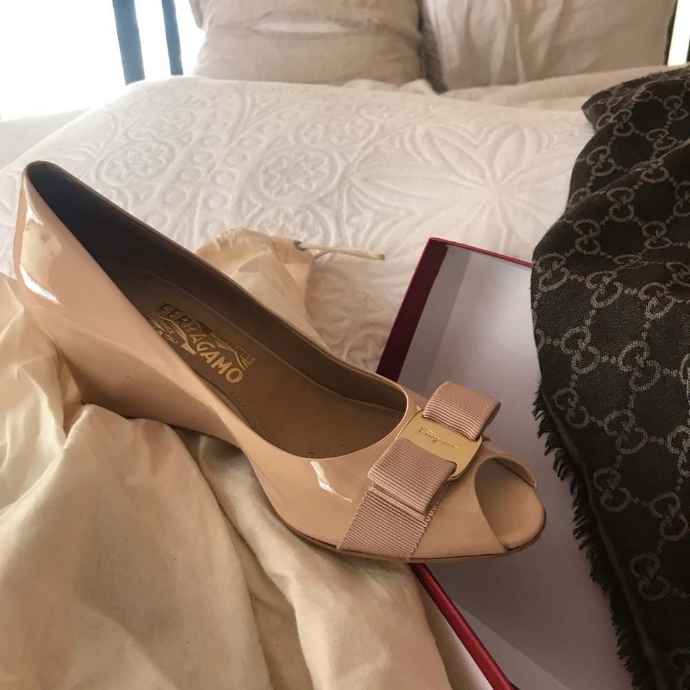 Salvatore Ferragamo Nude Wedges